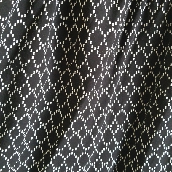 Black and white dress - Picture 2 of 2